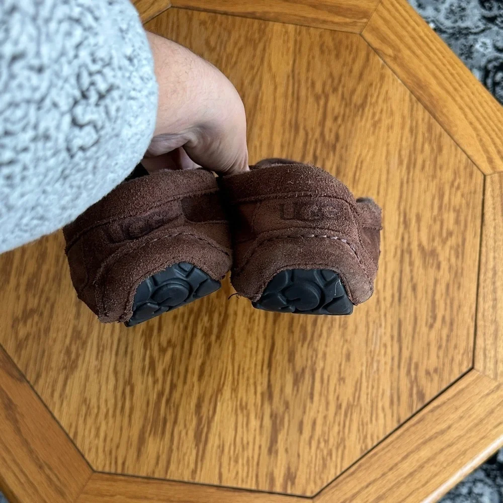 *UGG* Men's Chocolate Suede Slip-Ons Size 12